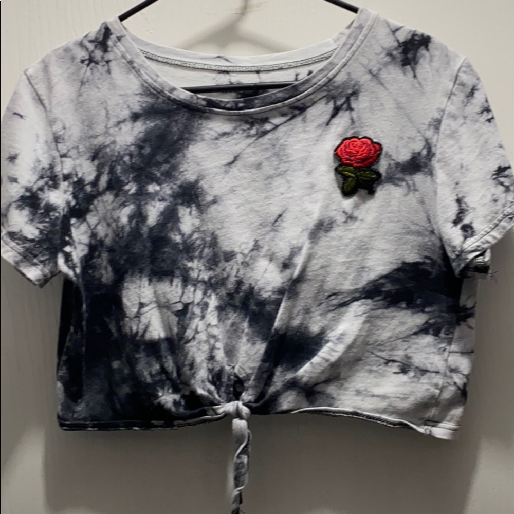 Cropped Tee